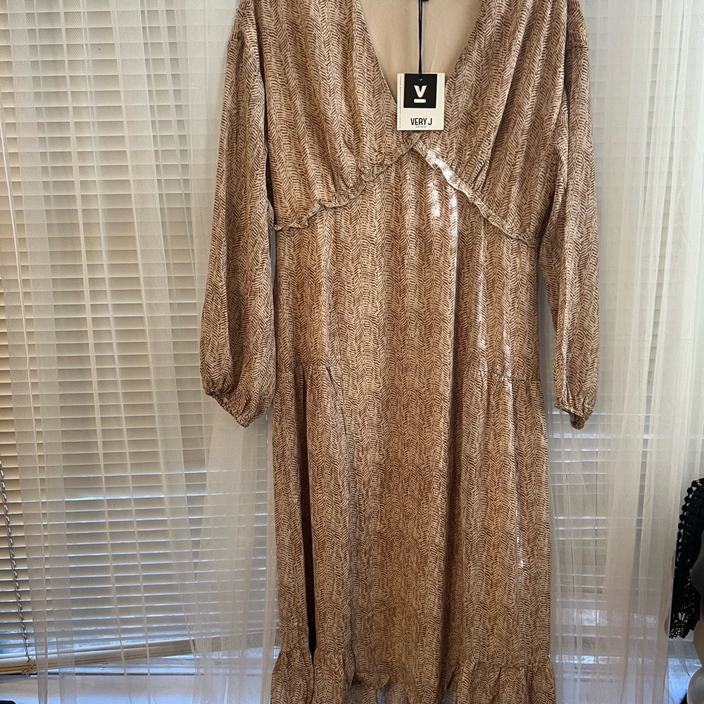 Elegant Brown Patterned Dress D8